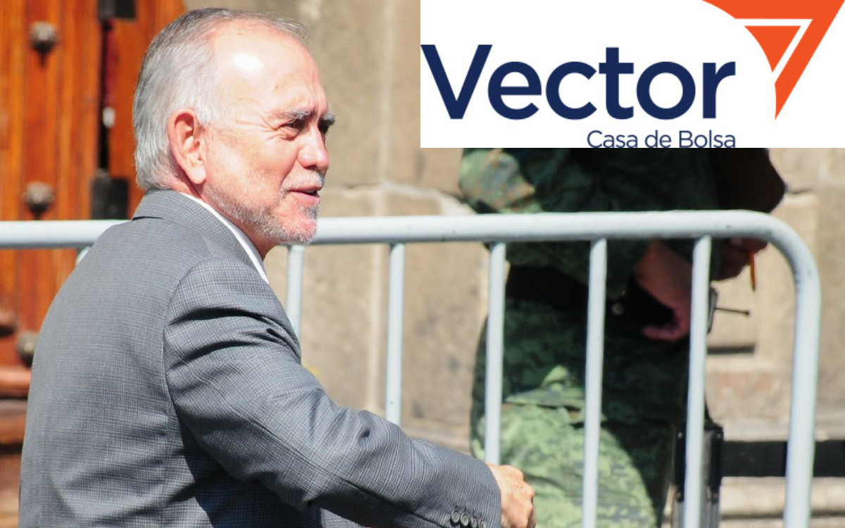 PAN denuncia a Vector y Alfonso Romo ante la FGR