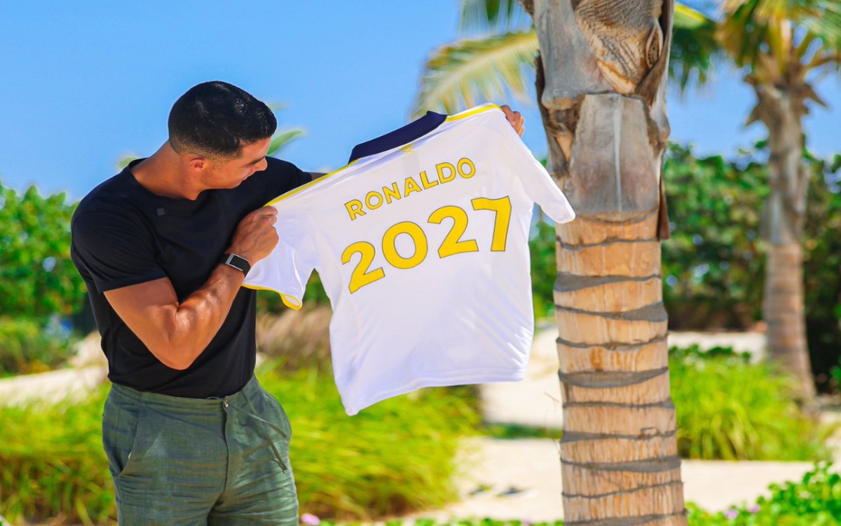 Cristiano Ronaldo renueva contrato con Al Nassr hasta 2027 | Video