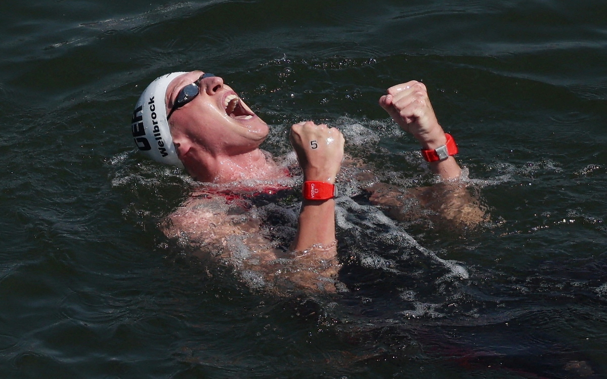 Wellbrock y Johnson se coronan en los 10k de aguas abiertas | Video