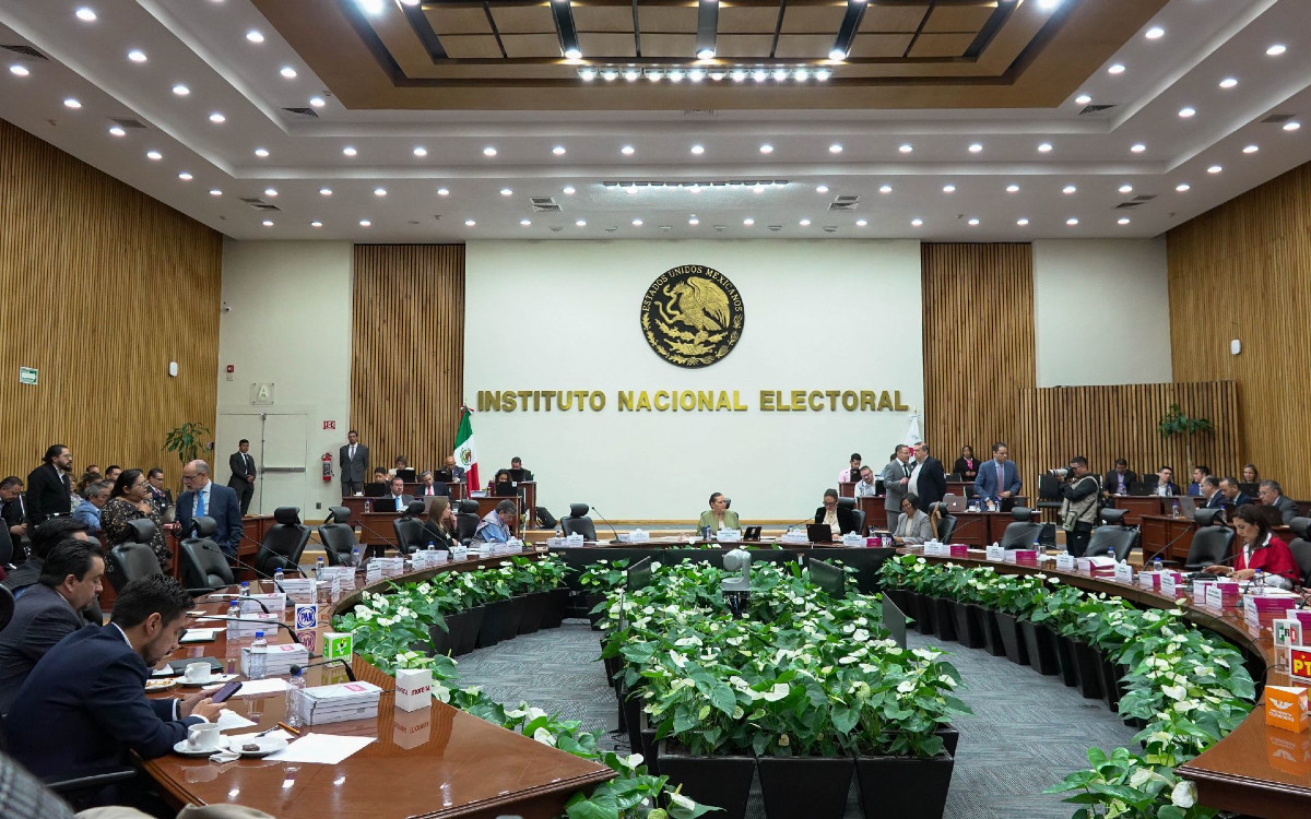 INE multa a partidos por no pagar sus impuestos