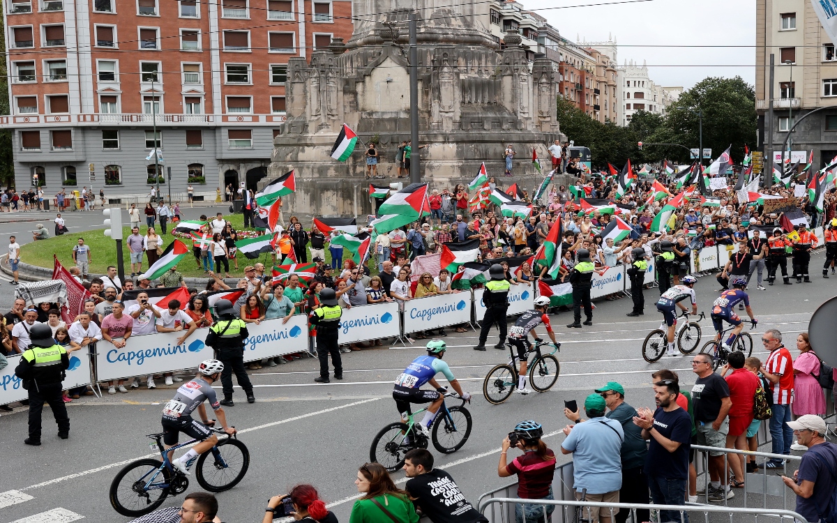 La Vuelta a España 2025: No hay ganador de la undécima etapa por protesta pro Palestina en Bilbao | Video y fotogalería