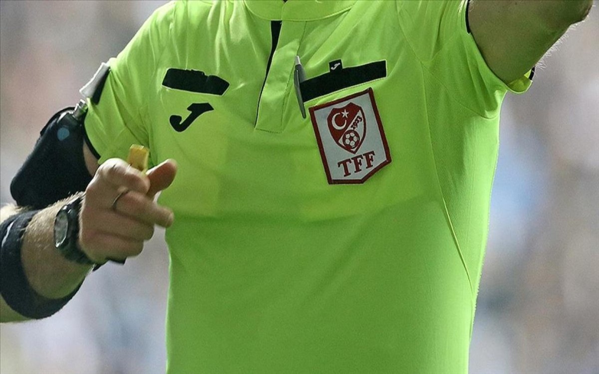 Investiga Federación Turca de Futbol a árbitros por apostar en partidos