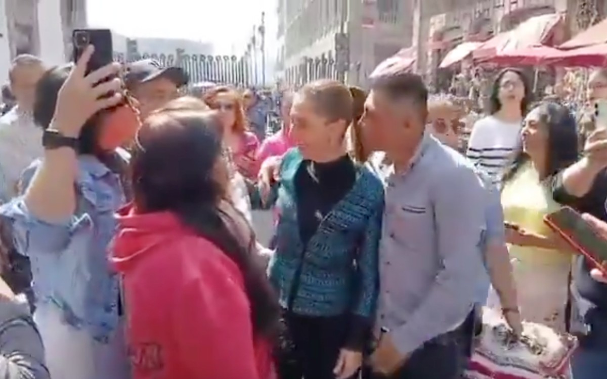 Sujeto acosa a Sheinbaum cerca de Palacio Nacional