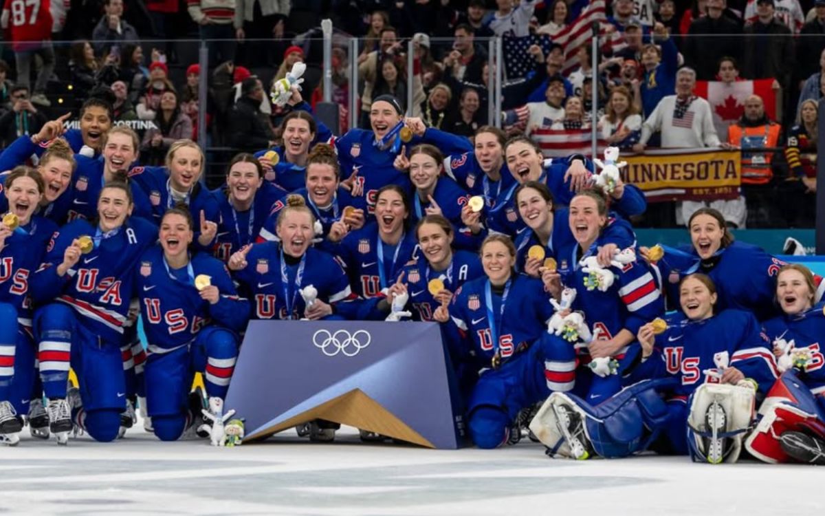 Equipo de hockey hielo femenino de EE.UU. rechaza invitación de Trump al Estado de la Unión